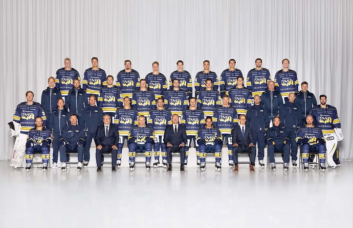 HV712324